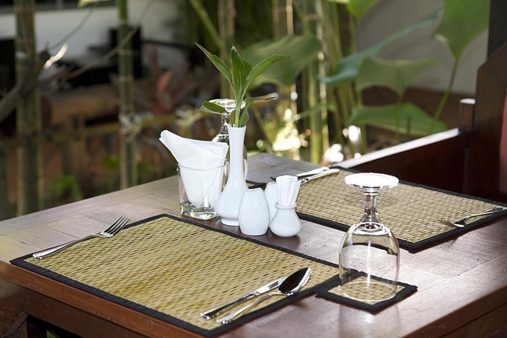 The Moon Villa Siem Reap Ngoại thất bức ảnh